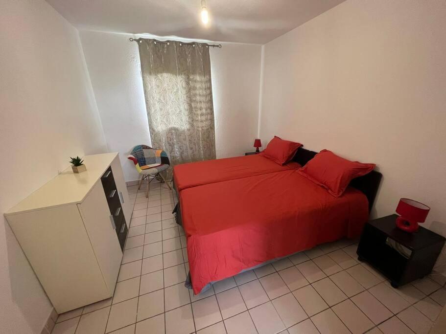 Appartement F4 Petit Bourg 외부 사진
