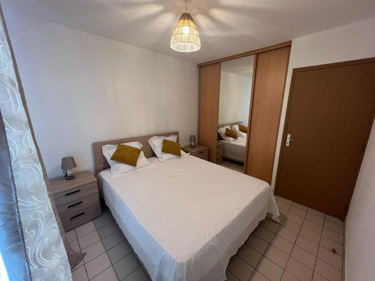 Appartement F4 Petit Bourg 외부 사진